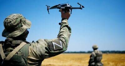 Военным РФ запрещают использовать дроны и смартфоны: эксперт раскрыл плюсы для ВСУ
