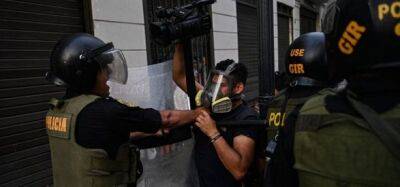 В Перу продолжаются антиправительственные протесты из-за чрезвычайного положения