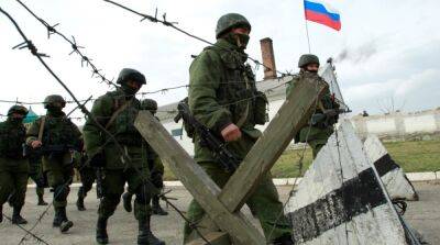Жителей Крыма заставляют отдавать часть зарплаты на нужды российской армии – ЦНС
