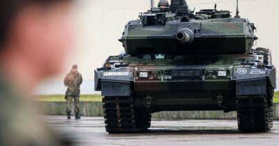 "Без промедлений": евродепутаты потребовали от Шольца передать танки Leopard 2 Украине