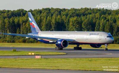 Самолет "Аэрофлота", летевший из Москвы в Гоа, совершил экстренную посадку в Ургенче из-за буйного пассажира
