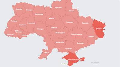 По всей Украине раздается воздушная тревога: в Беларуси взлетели истребители