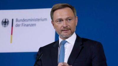 Германия заявила, что больше не зависит от российских энергоносителей