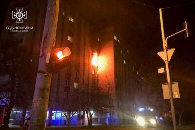 У Львові сталася пожежа у житловому будинку: пожежники врятували 60 людей
