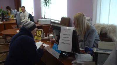 Украинцев переводят на индивидуальный пенсионный возраст: кто и когда пойдет на пенсию
