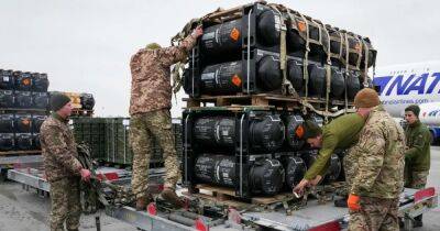 Пакет военной помощи Украине от США в $2,5 млрд: появился полный список оружия