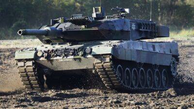 Страны Балтии призвали Германию срочно передать Украине танки