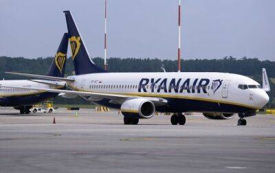 Самолет Ryanair аварийно сел в Греции из-за сообщения о бомбе