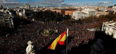 Педро Санчес - Десятки тысяч протестующих призывают положить конец правительству Санчеса в Испании - unn.com.ua - Украина - Киев - Испания - Мадрид - Санчес - Madrid - Протесты