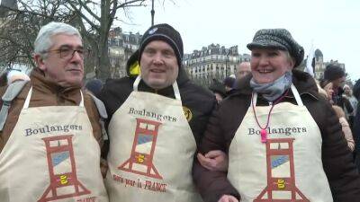 "Макрон, реагируй": французские пекари требуют помощи от государства
