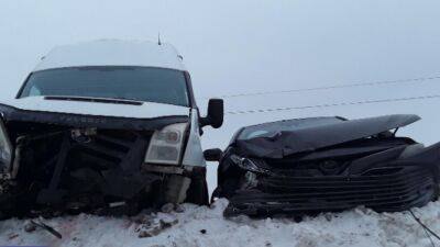 В Ивановской области столкнулись "Форд Транзит" и "Тойота", пострадали водитель и трое детей