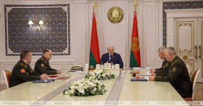 Aleksandr Lukashenko - Lukashenko discusses situation along Belarus' border, refugees, army support - udf.by - Belarus - Ukraine