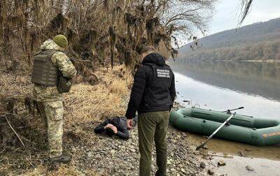 Молдаванин пытался "помочь" пятерым уклонистам бежать из Украины