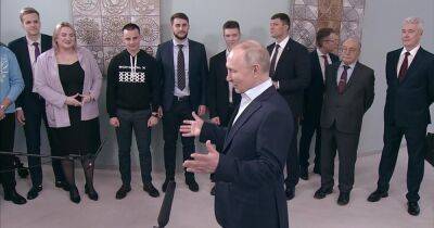 Неделя карантина и регулярные тесты: СМИ раскрыли детали встречи Путина со студентами