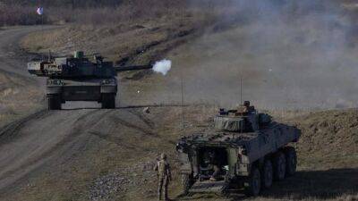Франция изучает возможность отправки танков Leclerc Украине