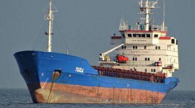 Российская ракета подбила турецкое судно в порту Херсона – Reuters