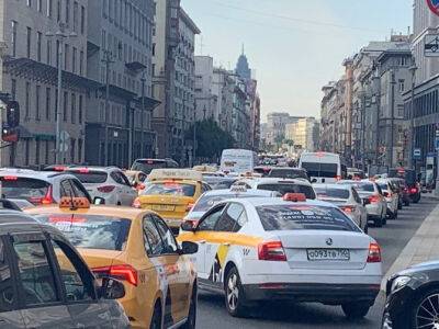 «Яндекс» запустил услуги лизинга для таксопарков