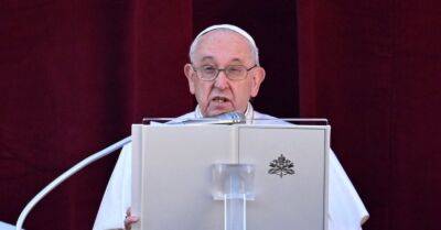 Папа римский назвал "несправедливыми" законы, криминализирующие гомосексуальность