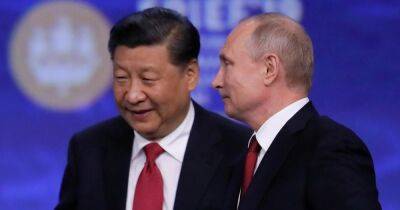 Китай вступает в игру. Си Цзиньпинь ждет момента, чтобы добить Россию
