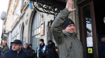 Апелляция по отстранению Атрошенко: на суд приехали Кличко и 30 мэров