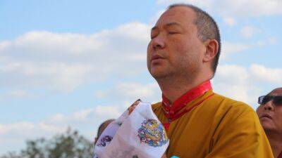 Минюст объявил иноагентом верховного ламу Калмыкии Омбадыкова