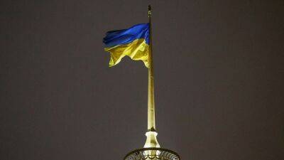 В Украине чиновникам запретили выезжать за границу во время войны