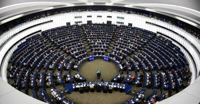 Еще двум депутатам Европарламента грозит лишение иммунитета из-за коррупционного скандала