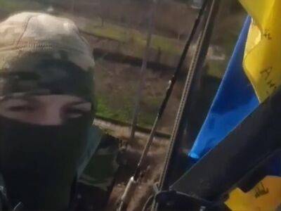 "Это сигнал для врага". В ОК "Юг" прокомментировали видео с флагом Украины на Большом Потемкинском острове