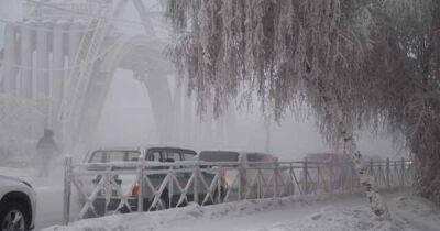 Якутск замерзает: тысячи семей остались без тепла в минус 42 градуса (фото, видео)