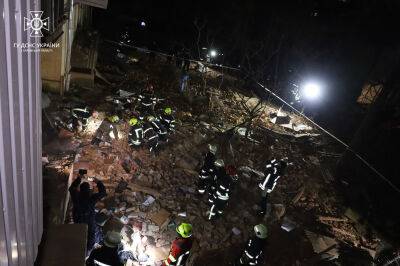 Терехов сообщил о состоянии разрушенного ракетой дома в Харькове (фото, видео)