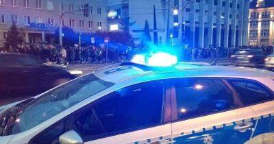 Укусил за ухо и угнал автомобиль: 35-летний украинец напал на женщину в Польше
