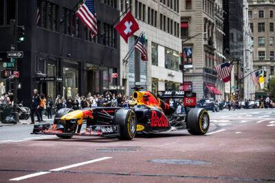 Почему Red Bull проведёт презентацию RB19 в США?
