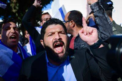Депутат «Оцма Еудит» «воевал» с демонстрантами в Тель-Авивском университете