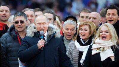 Путинский фонд выделил 17 млн рублей на конкурс патриотических песен