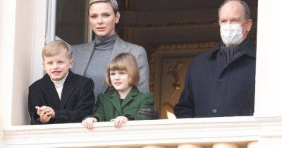 Княгиня Монако Шарлен и ее дети оказались в центре внимания на празднике