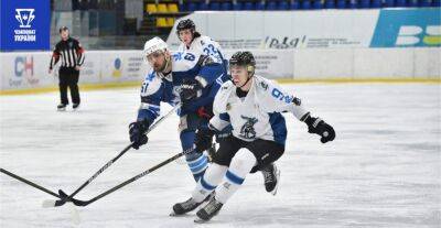 Сокол обыграл Днепр и вернулся в лидеры чемпионата Украины по хоккею
