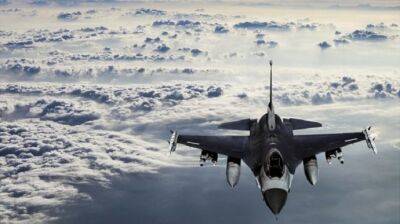 Франция рассмотрит возможность подготовки украинских пилотов истребителей
