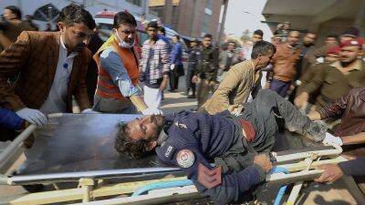Теракт в мечети пакистанского Пешавара: большинство жертв — полицейские