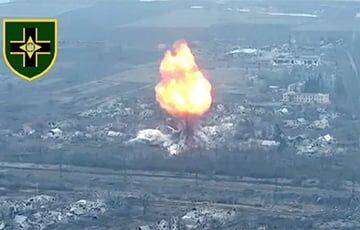 Видеофакт: Грандиозный взрыв уничтожил командный пункт армии РФ