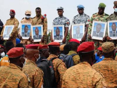 В Буркина-Фасо повстанцы атаковали два транспортных средства: погибли по меньшей мере 28 человек