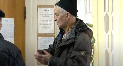 Почти вполовину: украинцам сократят пенсию, кто попадет "под горячую руку"