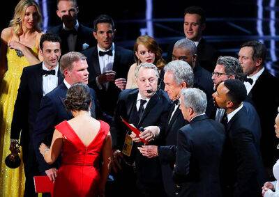 Церемония вручения премии «Оскар» завершилась конфузом: видео