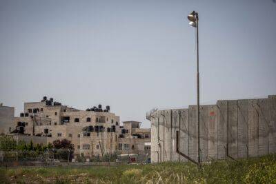 Солдатку забыли в палестинской деревне