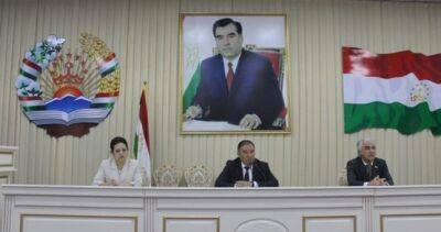 Депутаты призвали жителей Таджикистана внести свой вклад в благоустройство и развитие общества