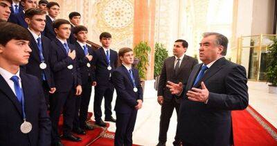В Таджикистане реализуются новые программы по воспитанию молодёжи