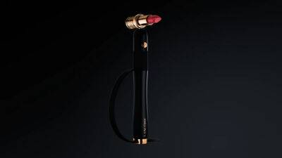 L’Oréal на CES 2023: аппликатор для макияжа бровей с помощью AR и моторизованная губная помада, которая вращается на 360°