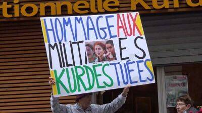 Париж: марш в память о застрелянных 10 лет назад курдских активистках