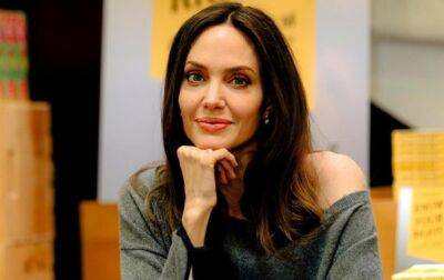Джоли заподозрили в романе с 26-летним актером