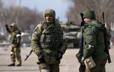 Росіяни намагаються наступати на Донбасі та обороняються на трьох напрямках, - Генштаб