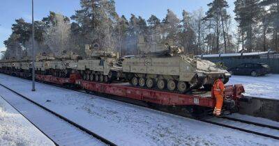 Новый пакет помощи: Украина получит 50 американских БМП Bradley, танки Marder и ЗРК Patriot